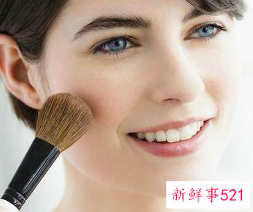 教你如何简单化妆