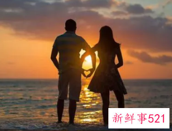 两个已婚的人默默喜欢的表现