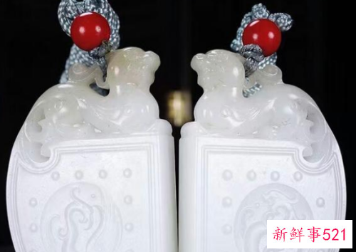 一对玉佩叫什么