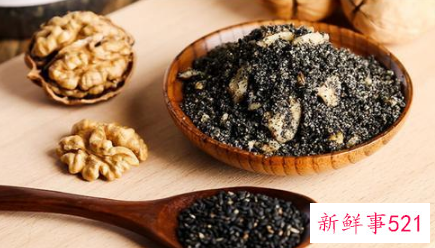 怎么让头发乌黑柔顺有光泽