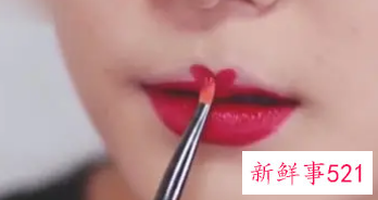 怎么涂口红饱满又好看