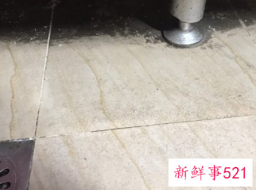 地面瓷砖脏了如何清理干净