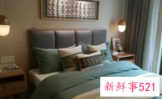 梦见和领导睡在一个房间