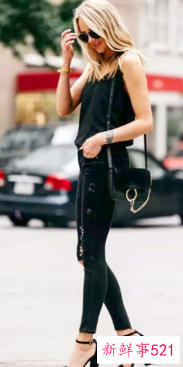 高跟鞋怎么去穿搭