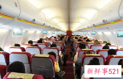 飞机60岁老人能不能坐