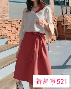 女生参加婚礼穿休闲装可以吗