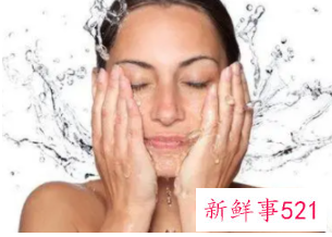 使用什么方法能使皮肤彻底清洁