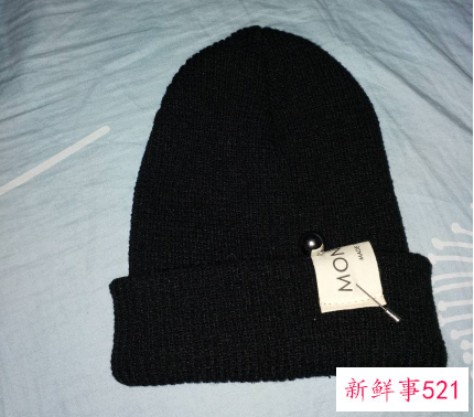 黑色毛线帽子配什么衣服图片