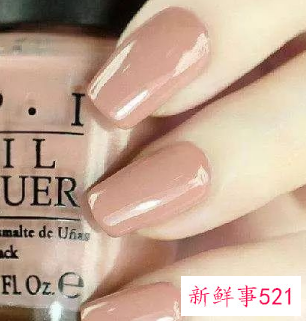 黄色指甲油显手白吗