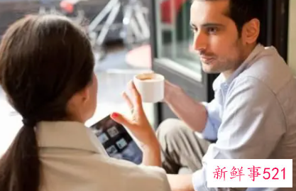 主动找女生聊天的开头