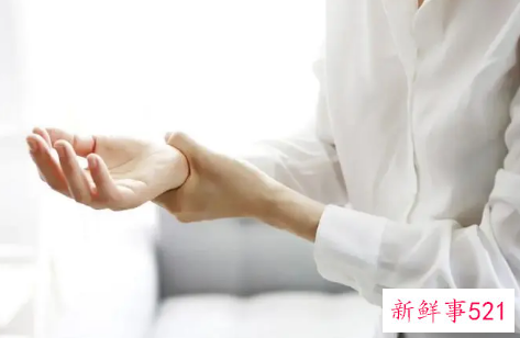 夏天手脚热肚子凉