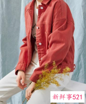 修身半身裙怎么搭配什么外套