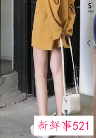 西装裤可以配小白鞋吗