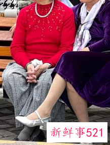 夏季老年女装穿搭