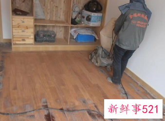 旧地板如何翻新省事