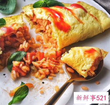 家常拿手菜咖喱蛋包饭