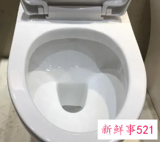 梦见自己排出好多大便