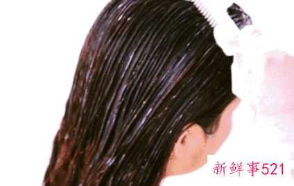 睡前最好梳顺你的头发