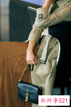 修身半身裙怎么搭配什么外套