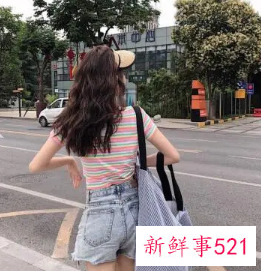 特别容易被撩到手的女生