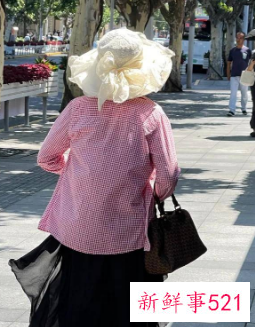 夏季老年女装穿搭