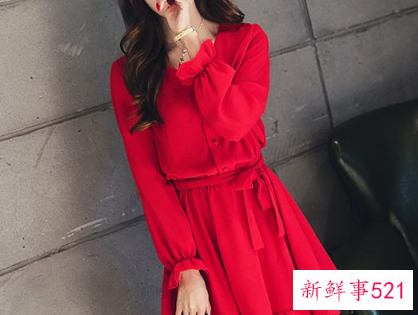 连衣裙太短了怎么穿