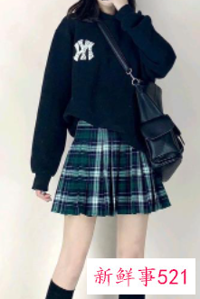 什么衣服适合搭配半身裙