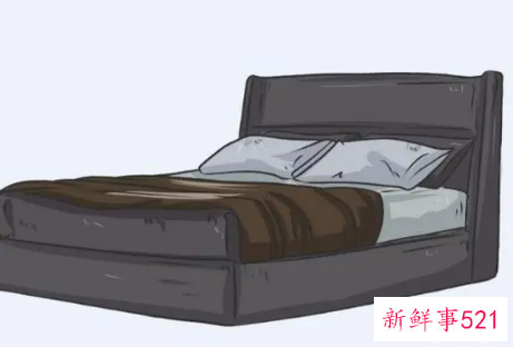 梦见床上有个坑