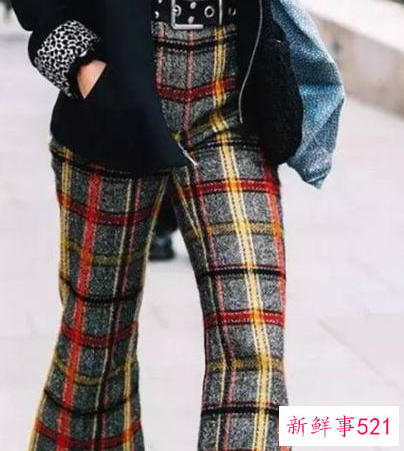 女生皮鞋穿什么袜子图片