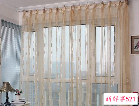 罗马杆窗帘怎么挂