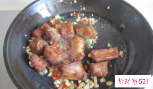 蒜香排骨的做法