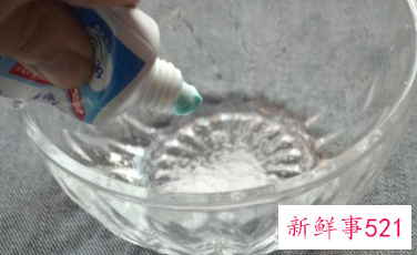 地面瓷砖脏了如何清理干净