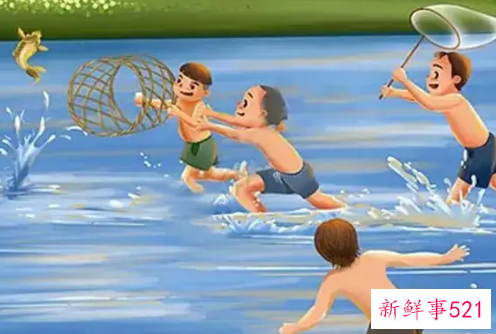 梦见晚上抓鱼有什么预兆