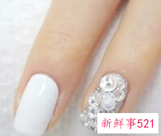 显气质的指甲颜色