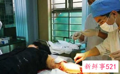 梦见杀两个人是什么意思