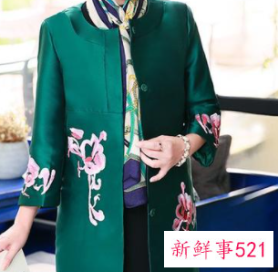 五十岁的女人如何穿衣打扮