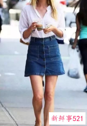 女长袖衬衫搭配什么下装