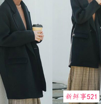 黑毛呢大衣配什么颜色毛衣