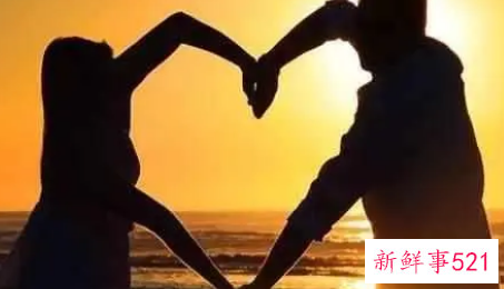 两个已婚的人默默喜欢的表现