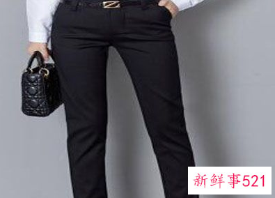 西装裤可以配小白鞋吗