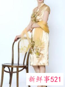 女生参加婚礼穿休闲装可以吗