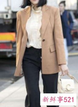 女长袖衬衫搭配什么下装