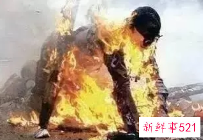 梦见火烧人什么意思