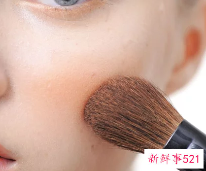 圆脸怎样化妆好看