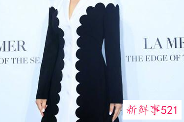 40岁女人可以穿纱裙吗