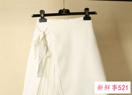 高腰裙配什么上衣好看