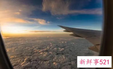 飞机60岁老人能不能坐