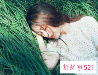 一个人想哭却哭不出来