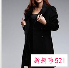 黑毛呢大衣配什么颜色毛衣