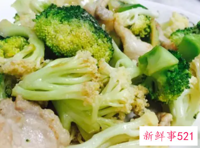 西兰花和啥搭配一起炒